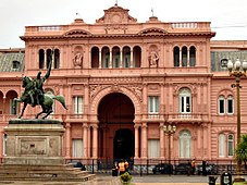 Italianate–Eclectic facade of the house